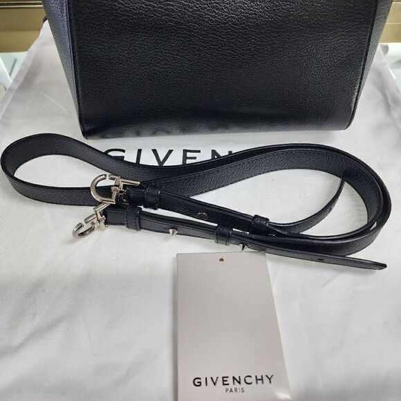NWT Givenchy Antigona Black Leather Crossbody Handbag - Picture 5 of 11